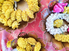 Load image into Gallery viewer, Lotus Urli with elephant leg set