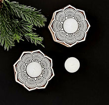 Load image into Gallery viewer, Flower Block Tealight
