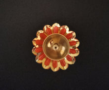 Load image into Gallery viewer, Sunflower Shaped Diyas
