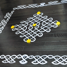 Load image into Gallery viewer, Traditional Muggu(Kolam) Border+Muggu Cutouts with Dots
