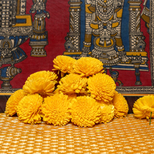 Load image into Gallery viewer, Loose Chamanthi Flowers
